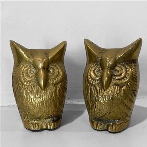 Gold Brass Owl Accents with Textured Feather Patterns